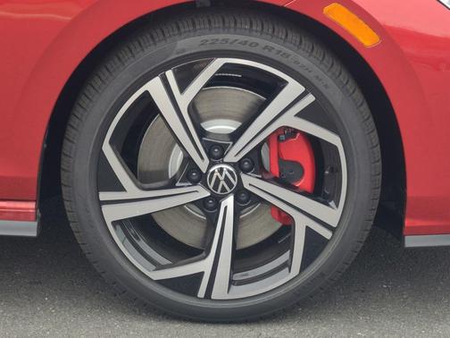 2026 Volkswagen Golf GTI 2.0T SE DSG