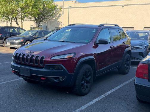Deep Cherry Red Crystal 2016 Jeep Cherokee Trailhawk