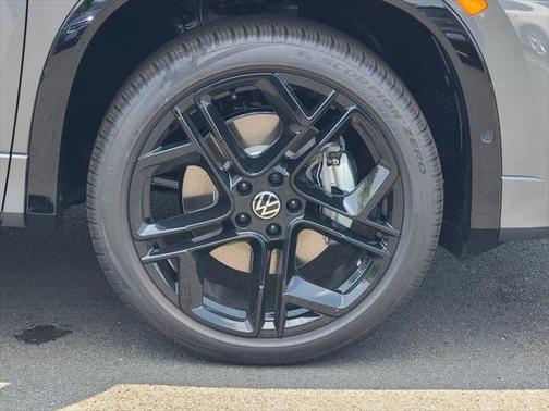 2025 Volkswagen Tiguan 2.0T SE R-Line Black 4MOTION