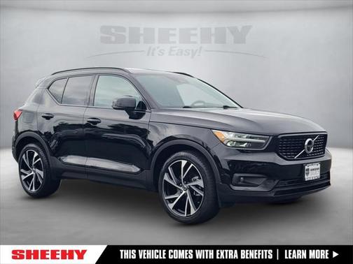 2021 Volvo XC40 T5 R-Design