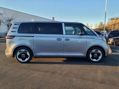 2025 Volkswagen ID. Buzz Pro S