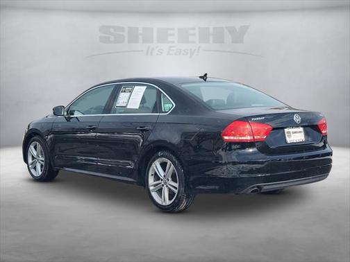 2014 Volkswagen Passat 1.8T Auto SE w/Sunroof & Nav