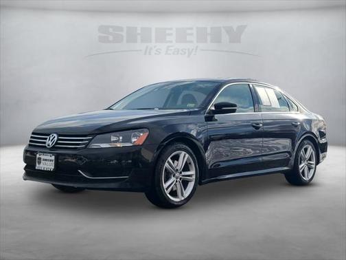 2014 Volkswagen Passat 1.8T Auto SE w/Sunroof & Nav