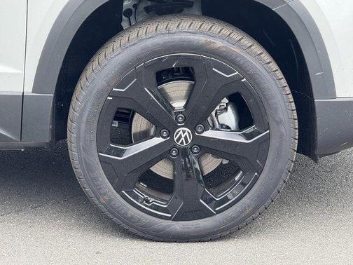 Pure White 2026 Volkswagen Taos SEL