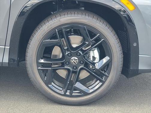 2025 Volkswagen Tiguan 2.0T SE R-Line Black 4MOTION