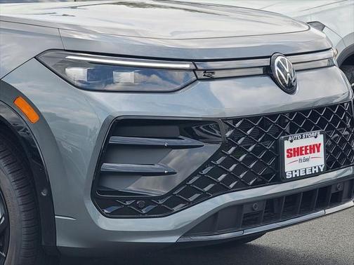 2025 Volkswagen Tiguan 2.0T SE R-Line Black 4MOTION