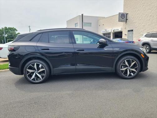2025 Volkswagen ID.4 Pro