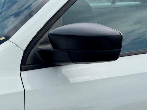 Candy White 2013 Volkswagen Jetta S