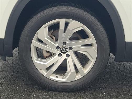 2021 Volkswagen Atlas 3.6L SE w/Technology