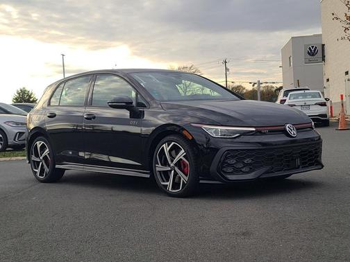 2026 Volkswagen Golf GTI 2.0T SE DSG