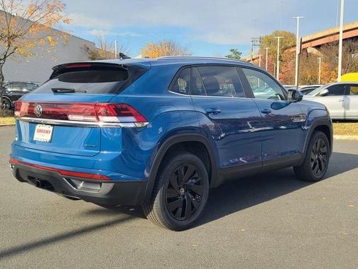 2026 Volkswagen Atlas Cross Sport 2.0T SE w/Technology 4MOTION