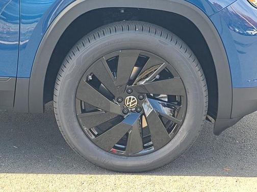 2026 Volkswagen Atlas Cross Sport 2.0T SE w/Technology 4MOTION