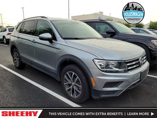 Photo 1 of 5 of 2019 Volkswagen Tiguan 2.0T SE