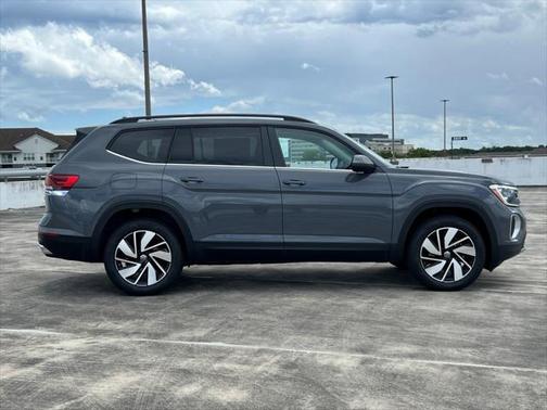 2025 Volkswagen Atlas 2.0T SE w/Technology 4MOTION