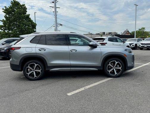 Silver Metallic 2026 Volkswagen Tiguan 2.0T SE 4MOTION