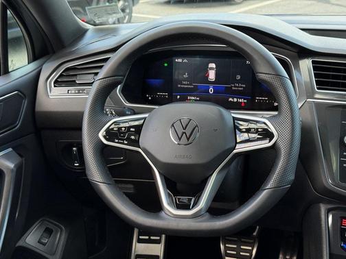 2022 Volkswagen Tiguan 2.0T SE R-Line Black 4MOTION