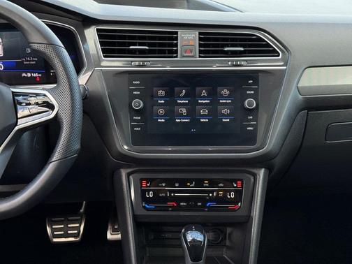 2022 Volkswagen Tiguan 2.0T SE R-Line Black 4MOTION