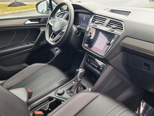 2022 Volkswagen Tiguan 2.0T SE 4MOTION