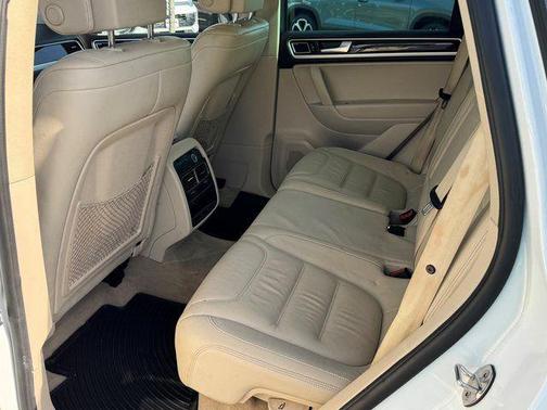 2014 Volkswagen Touareg X