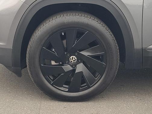 2024 Volkswagen Atlas Cross Sport 2.0T SE w/Technology 4MOTION