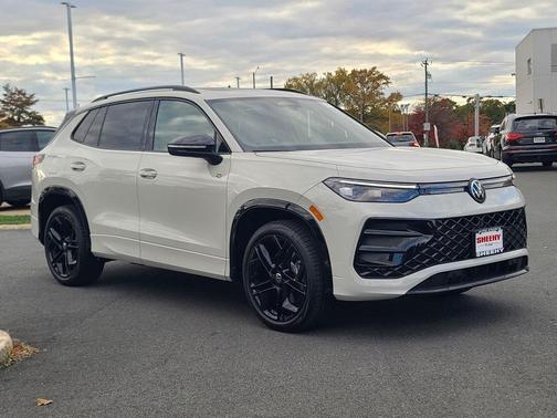 2025 Volkswagen Tiguan 2.0T SE R-Line Black 4MOTION