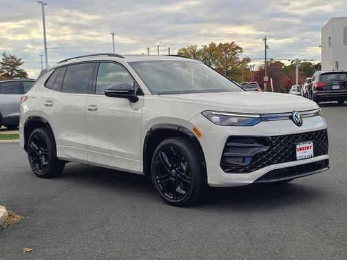 2025 Volkswagen Tiguan 2.0T SE R-Line Black 4MOTION