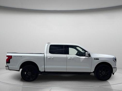 2025 Ford F-150 Lightning Platinum