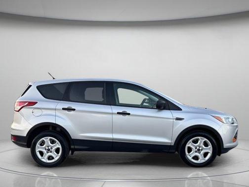 2016 Ford Escape S