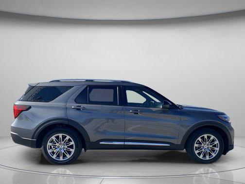 CARBONIZED GRAY METALLIC 2026 Ford Explorer Platinum