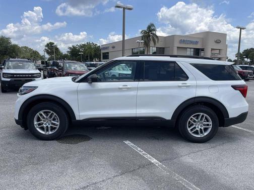 STAR WHITE MET TRI-COAT 2026 Ford Explorer Active