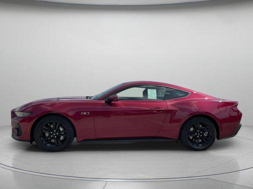 MOLTEN MAGENTA METALLIC TNT CC 2026 Ford Mustang GT
