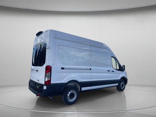 2026 Ford Transit-250