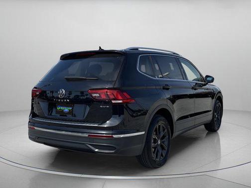 2024 Volkswagen Tiguan 2.0T SE 4MOTION