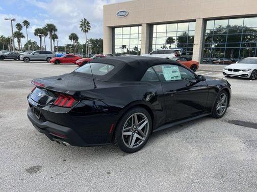2025 Ford Mustang EcoBoost