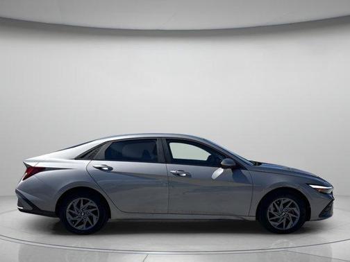 2024 Hyundai ELANTRA HEV Blue