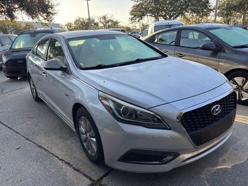 2016 Hyundai SONATA Hybrid SE