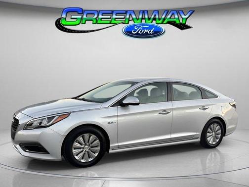 2016 Hyundai SONATA Hybrid SE