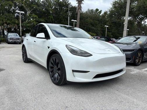 2024 Tesla Model Y Performance