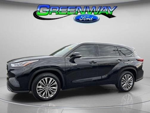2021 Toyota Highlander Hybrid Platinum