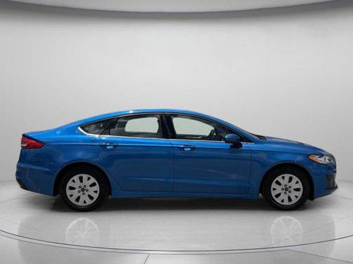 VELOCITY BLUE 2019 Ford Fusion S