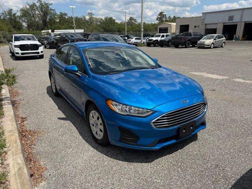 VELOCITY BLUE 2019 Ford Fusion S