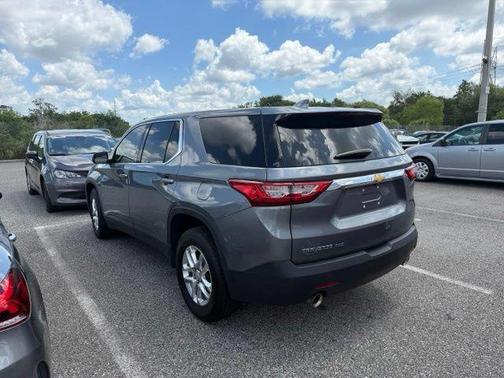 Satin Steel Metallic 2020 Chevrolet Traverse LS