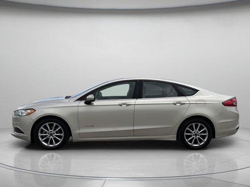 WHITE GOLD 2017 Ford Fusion Hybrid S