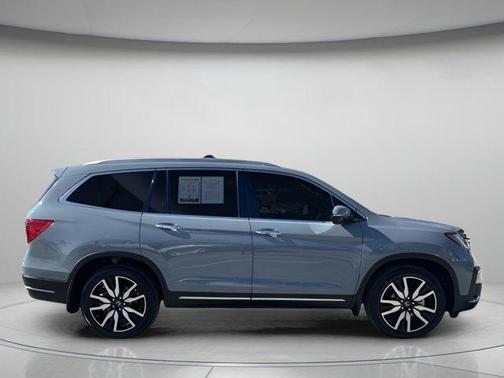 2022 Honda Pilot Touring 7-Passenger