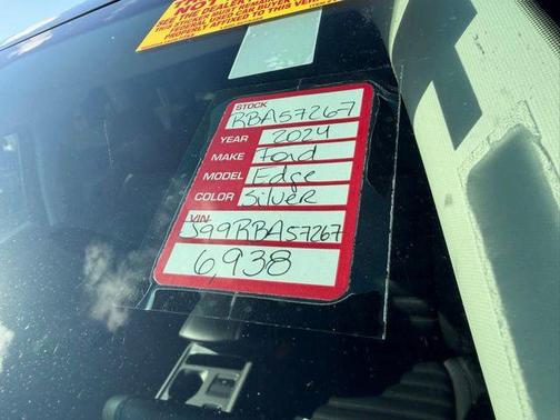 ICONIC SILVER 2024 Ford Edge SEL