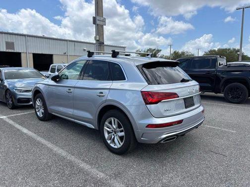 Florett Silver Metallic 2023 Audi Q5 45 S line Premium