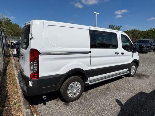 OXFORD WHITE 2025 Ford Transit-250 Base