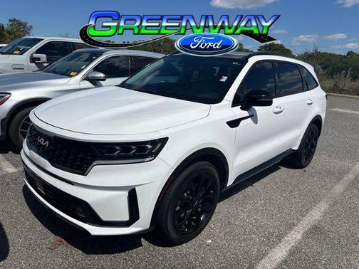 Glacial White Pearl 2022 Kia Sorento SX