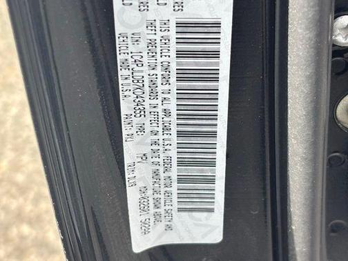 Diamond Black Crystal Pearlcoat 2019 Jeep Cherokee Limited