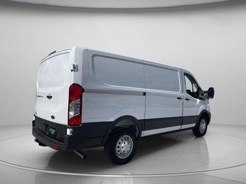 2025 Ford Transit-250 